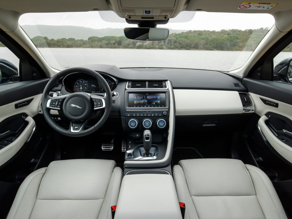 Jaguar E-PACE Corsica