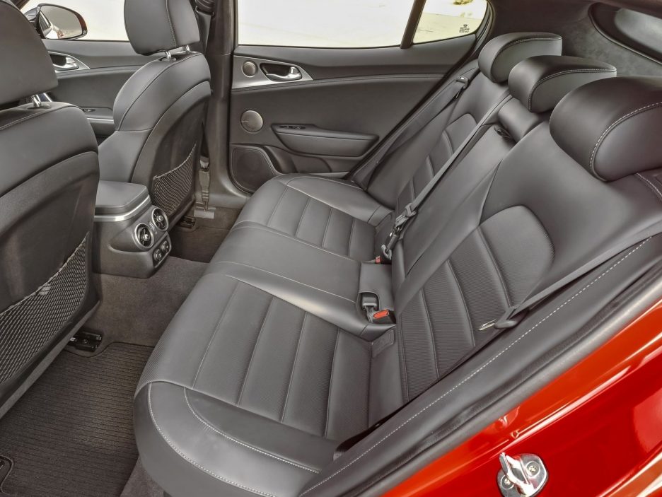 Kia Stinger sedili posteriori