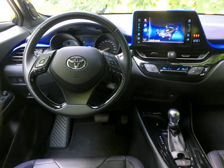Toyota C-HR 13