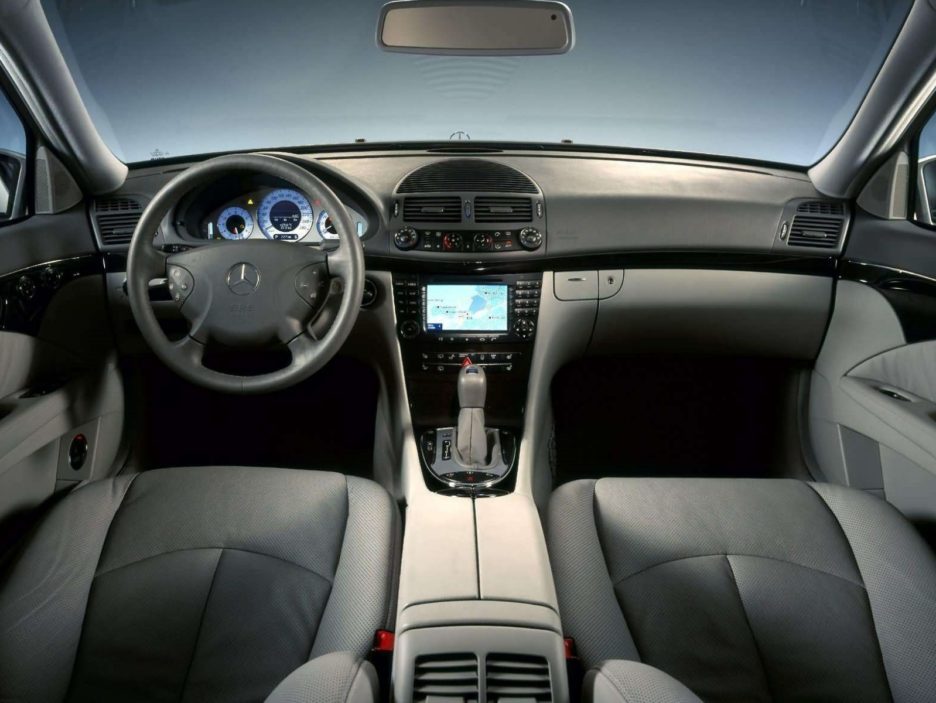 Mercedes classe E S.W. interni