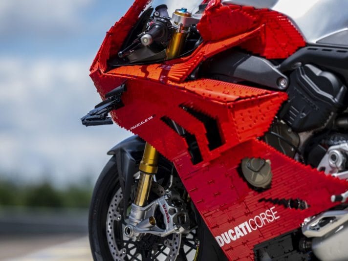 ducati-lego3
