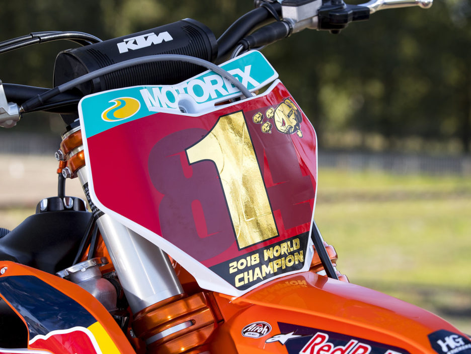 03_KTM 450 SX-F HERLINGS REPLICA