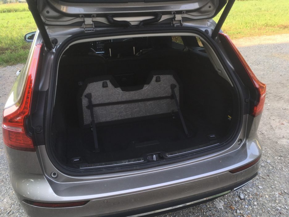 Volvo V60 bagagliaio 2