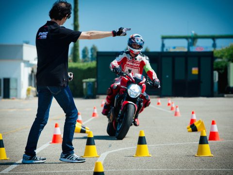 03 DRE Safety_UC47234_Mid