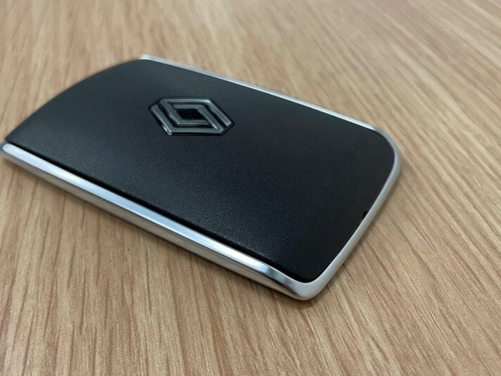 CARTE MAINS LIBRES RENAULT