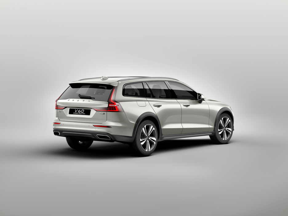 New Volvo V60 Cross Country exterior