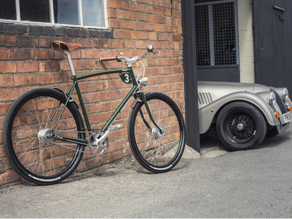 e03e9e31-pashley-morgan-green-bike-with-car-copy