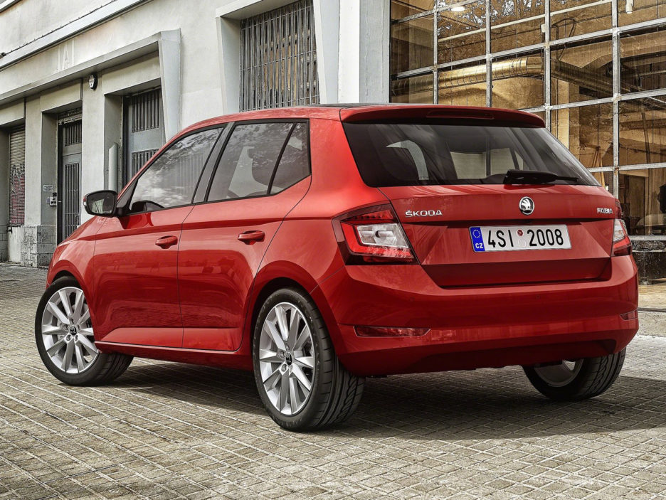 Skoda-Fabia-2019-1600-02