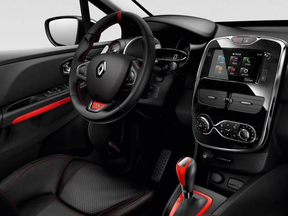 Renault Clio RS terza generazione interni