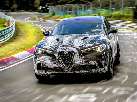 170929_Alfa-Romeo_Stelvio_04