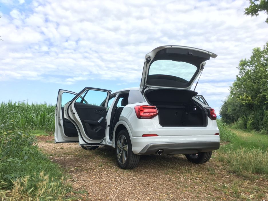 Audi Q2 porte aperte