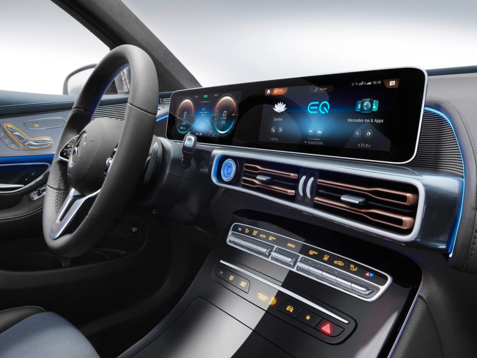 Mercedes-Benz-EQC-2020-1600-2f