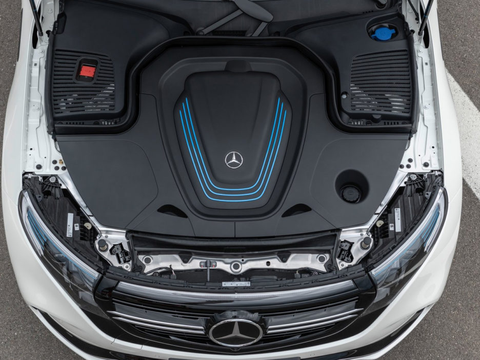 Mercedes-Benz-EQC-2020-1600-42