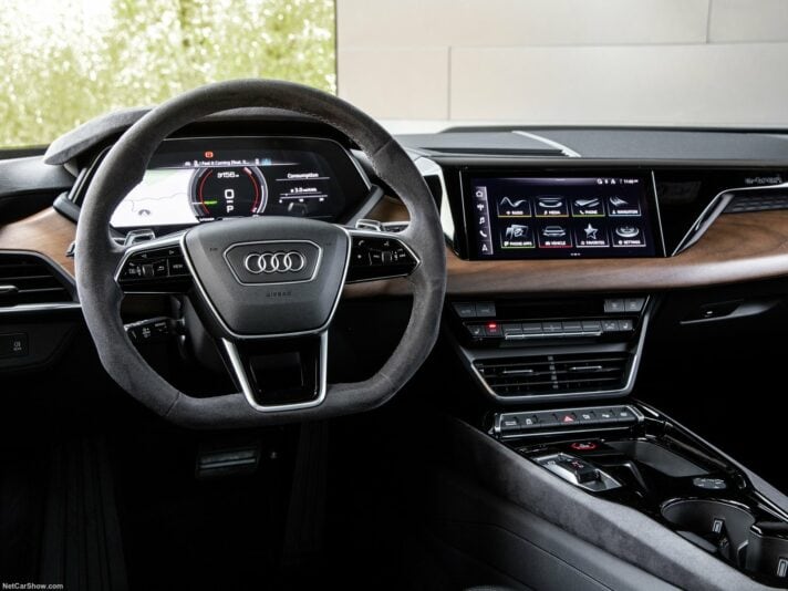 Audi e-tron GT interni