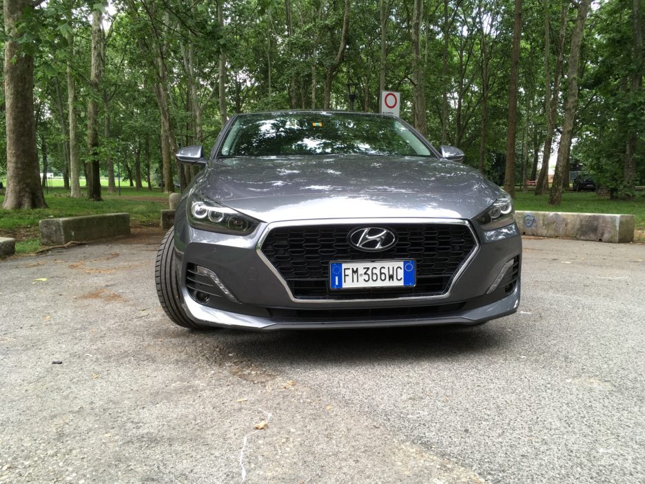 Hyundai i30 Fastback frontale