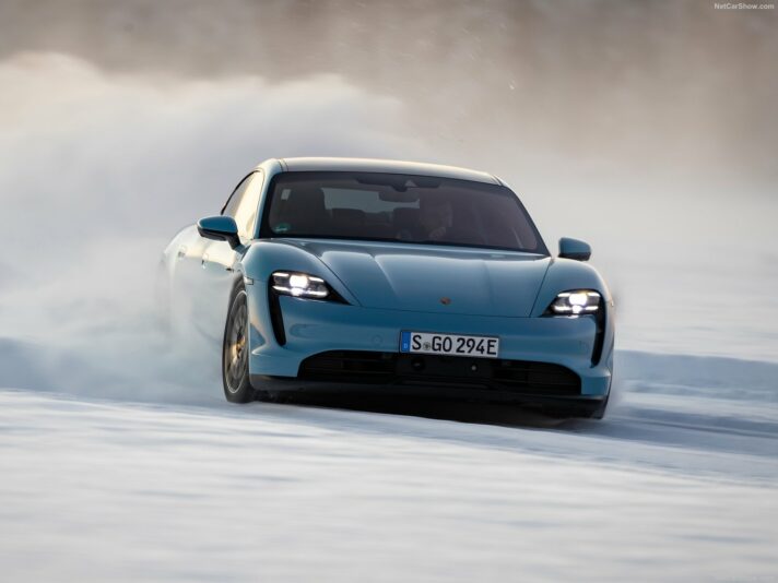 Porsche Taycan frontale