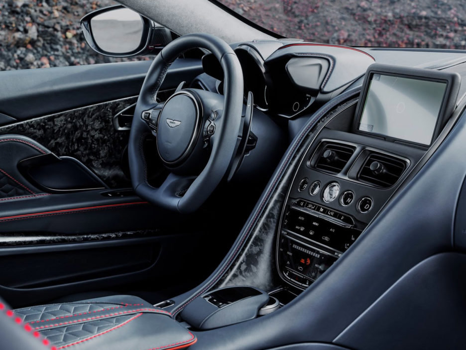 Aston_Martin-DBS_Superleggera-2019-1600-12