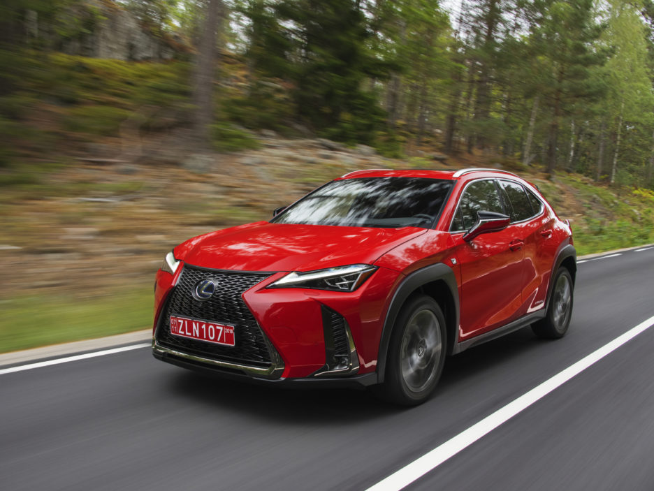 lexus-ux250h-fsport-53