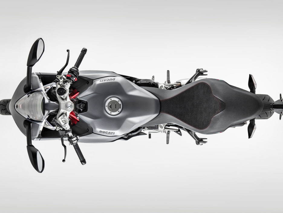 DU 2018-05-04 MY19 SUPERSPORT