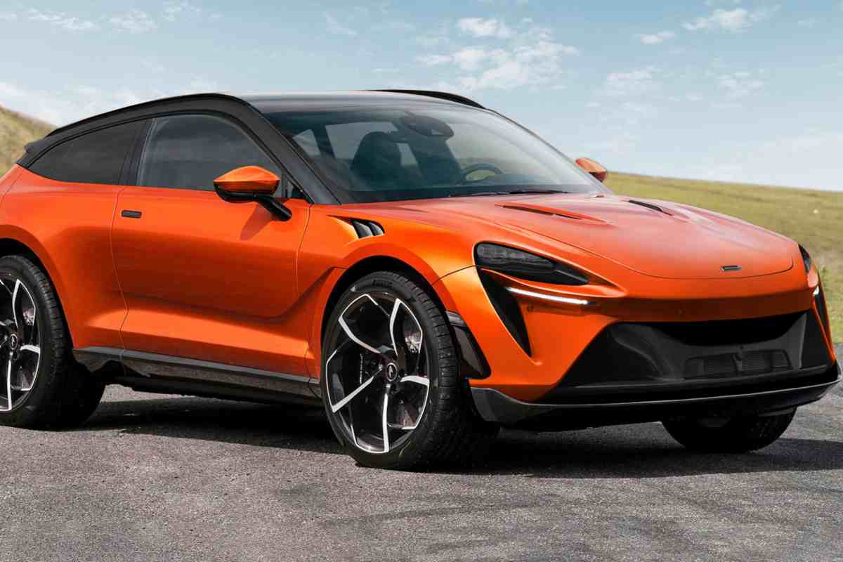 McLaren SUV