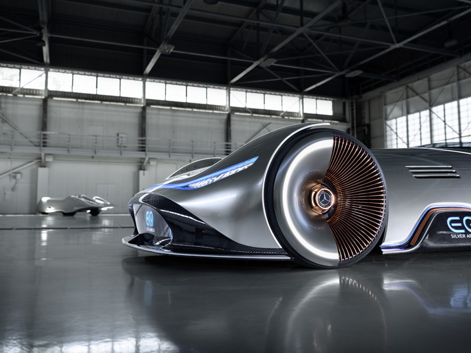 Showcar feiert bei der Monterey Car Week in Kalifornien Weltpremiere: Vision EQ Silver Arrow: Ein emotionaler Wegweiser in die Zukunft des Designs