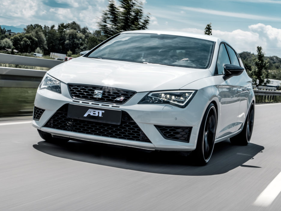 ABT_SEAT_Leon_CUPRA_GR_20_driving_05