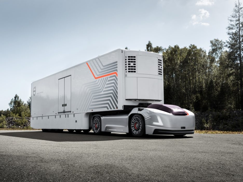 Volvo Trucks guida autonoma
