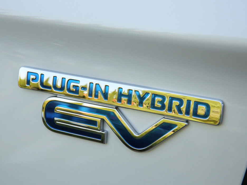 Mitsubishi Outlander PHEV 2018 13