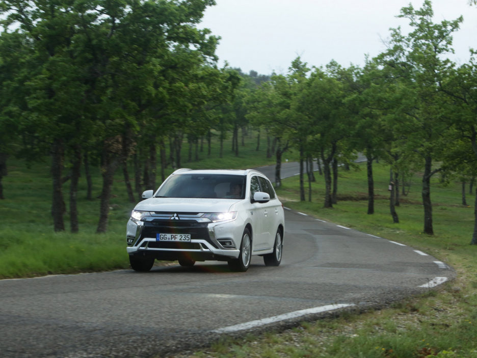 Mitsubishi Outlander PHEV 2018 5