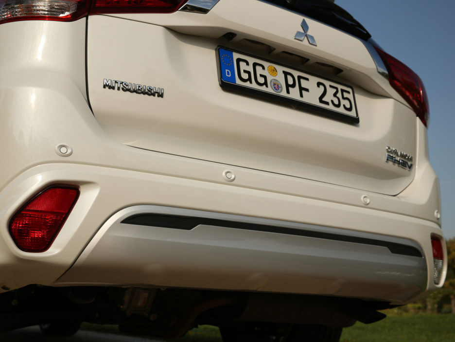 Mitsubishi Outlander PHEV 2018 9