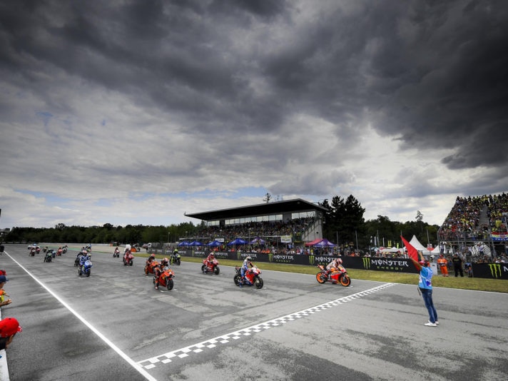 e-7470.gallery_full_top_fullscreen